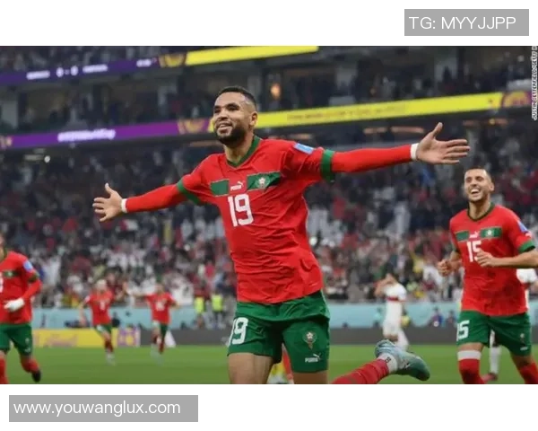 摩洛哥足球明星的独特魅力与不为人知的艰辛历程